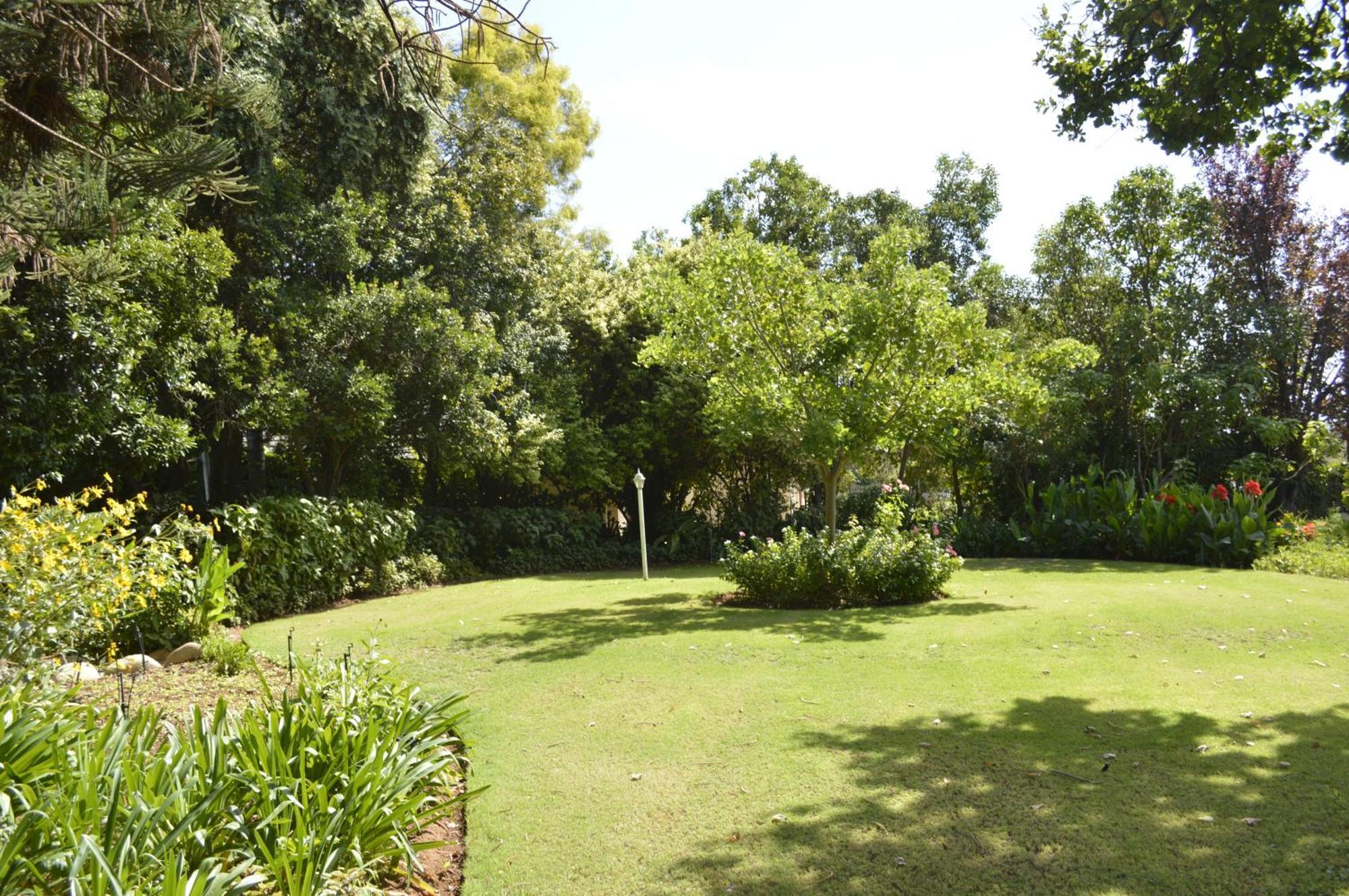 Adley House Bed and Breakfast Oudtshoorn Buitenkant foto