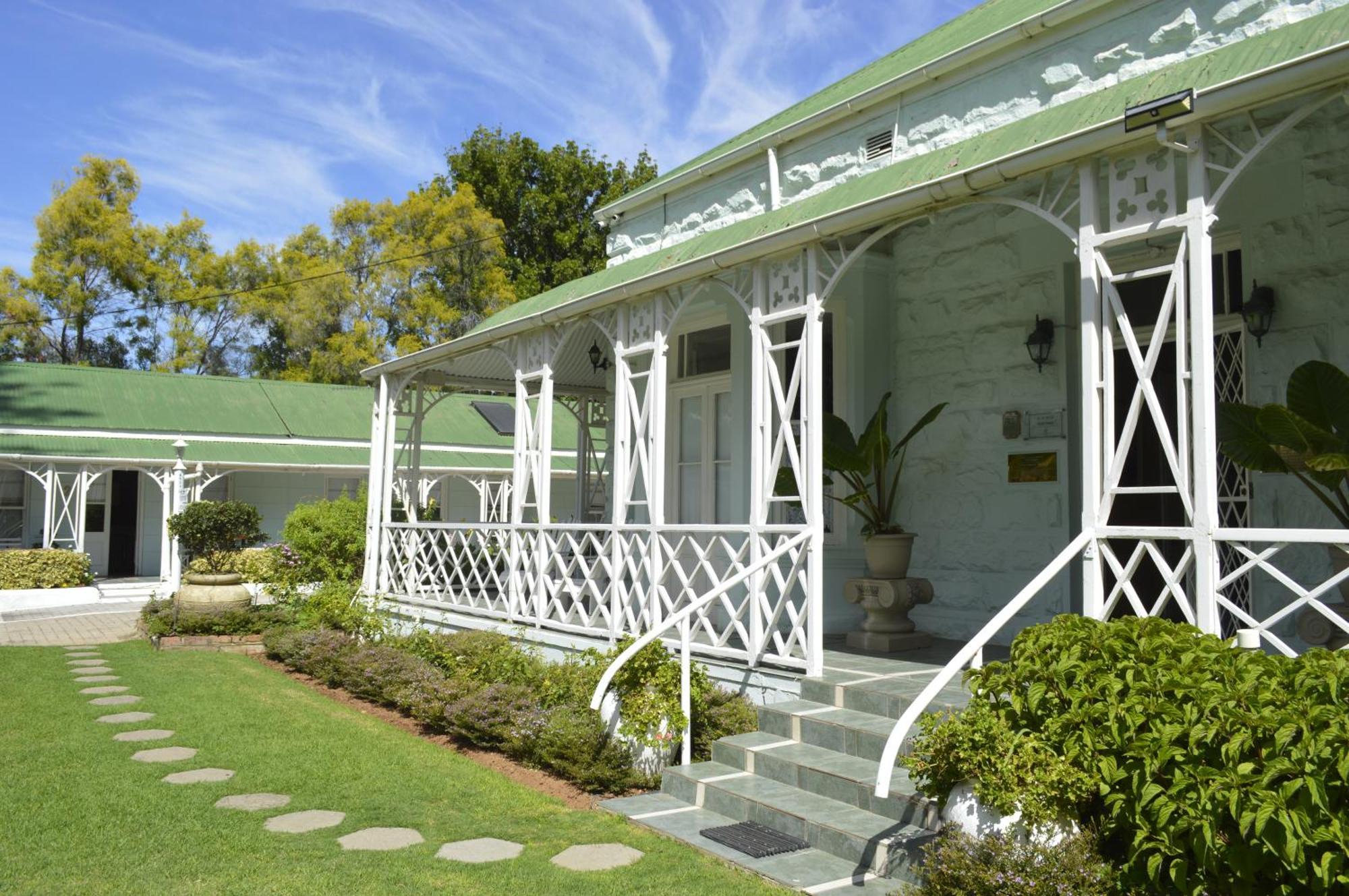 Adley House Bed and Breakfast Oudtshoorn Buitenkant foto