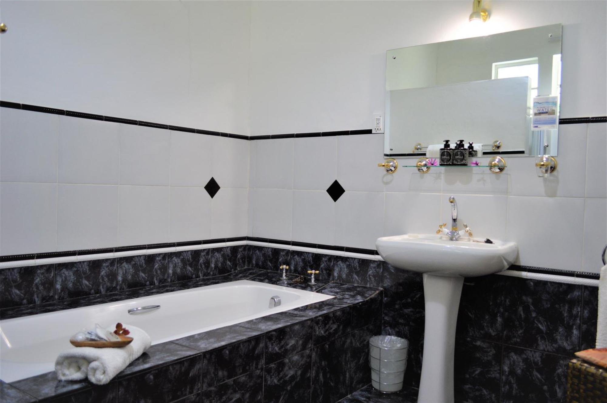 Adley House Bed and Breakfast Oudtshoorn Buitenkant foto