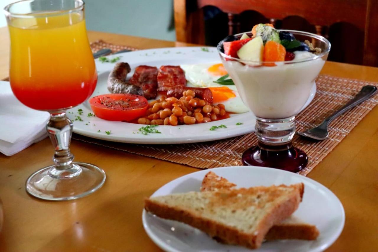 Adley House Bed and Breakfast Oudtshoorn Buitenkant foto