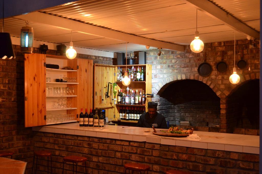 Adley House Bed and Breakfast Oudtshoorn Buitenkant foto