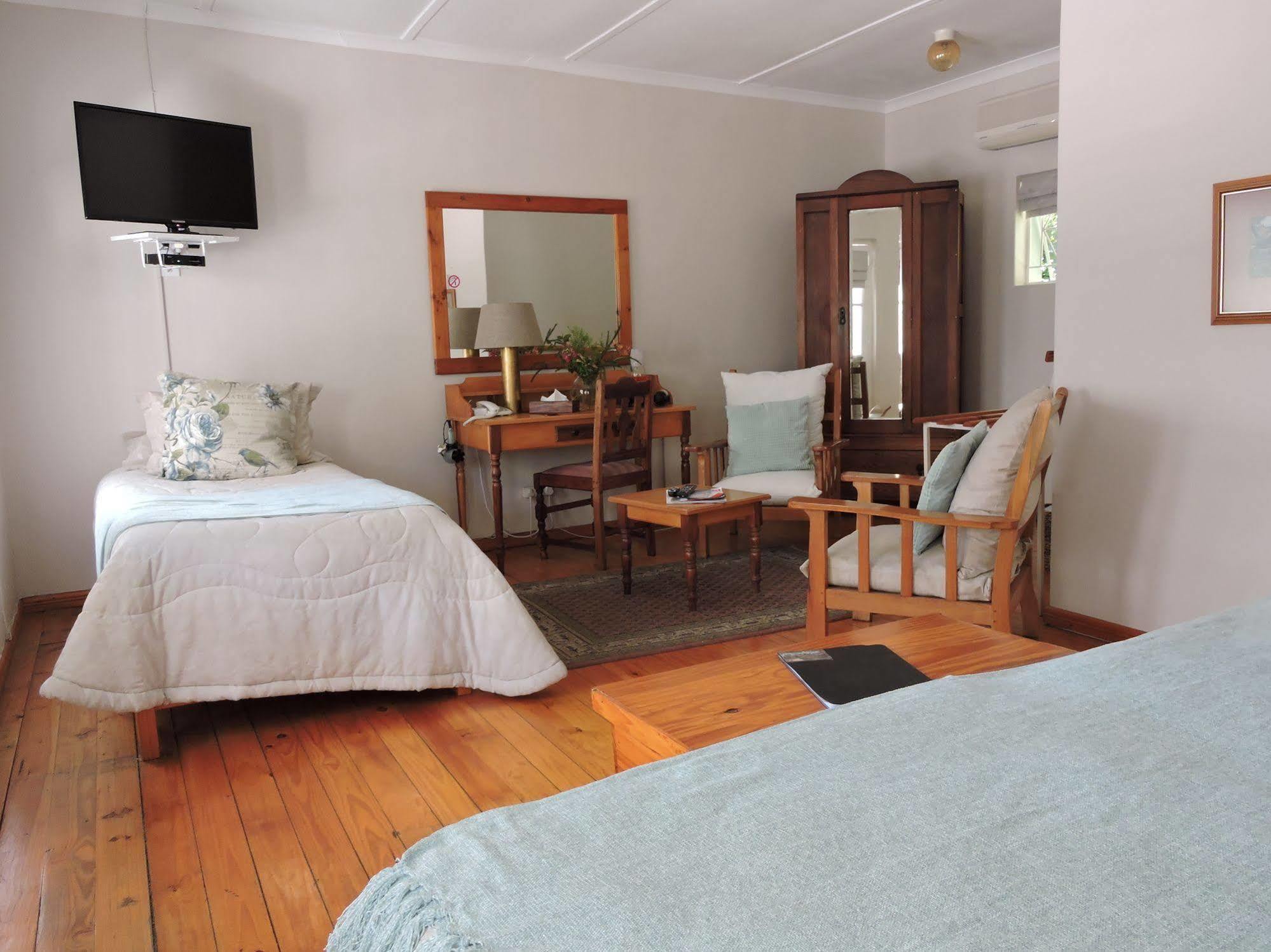 Adley House Bed and Breakfast Oudtshoorn Buitenkant foto