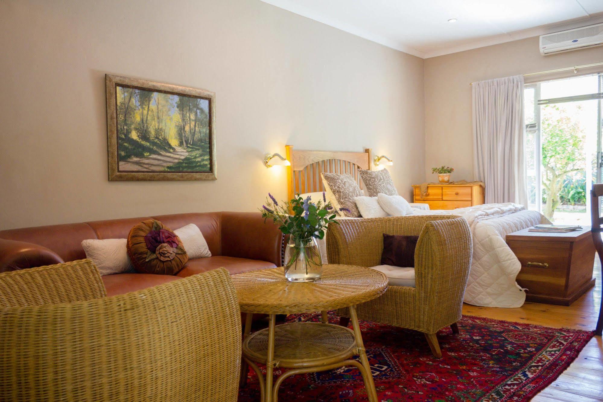 Adley House Bed and Breakfast Oudtshoorn Buitenkant foto
