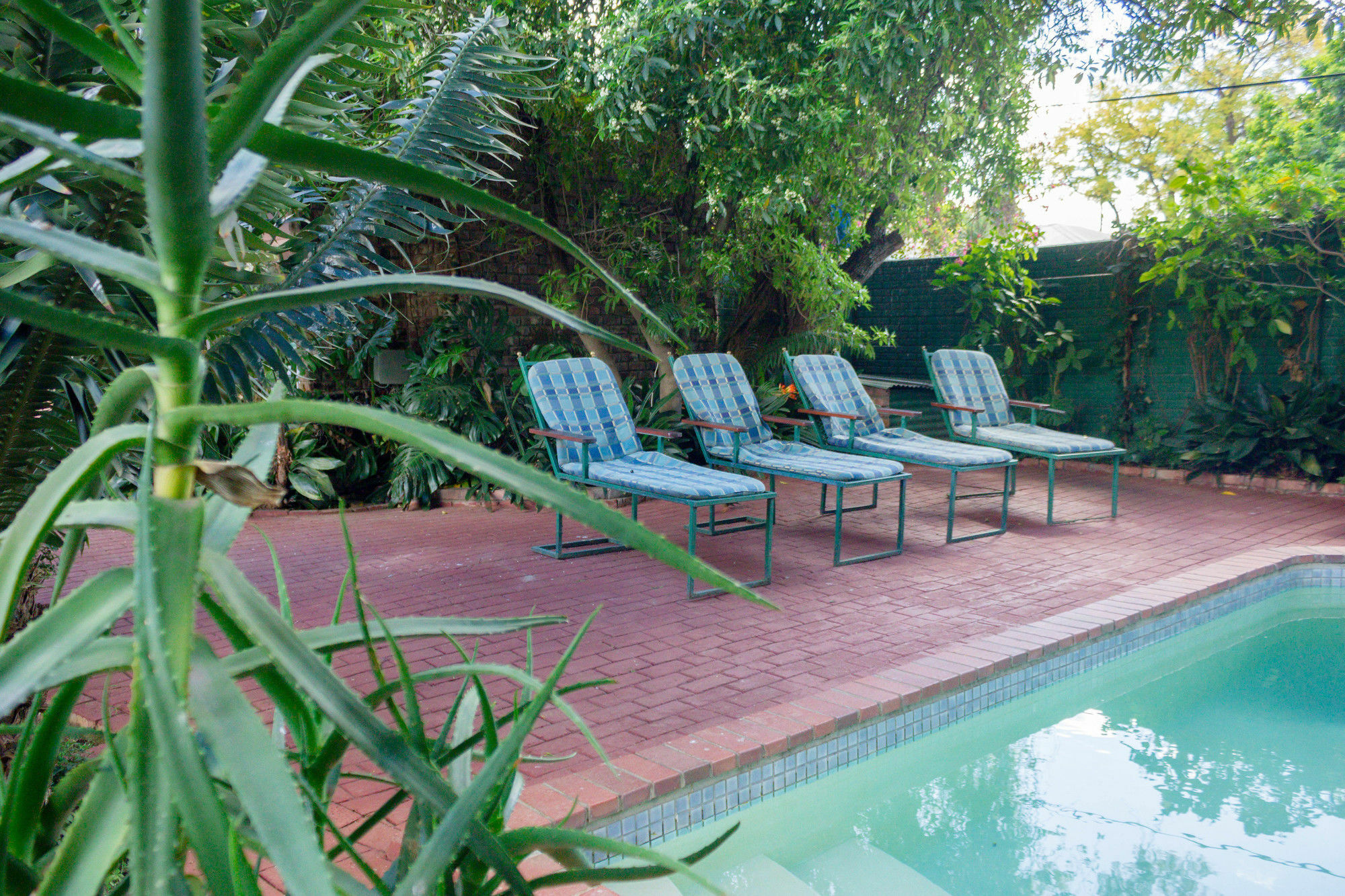 Adley House Bed and Breakfast Oudtshoorn Buitenkant foto